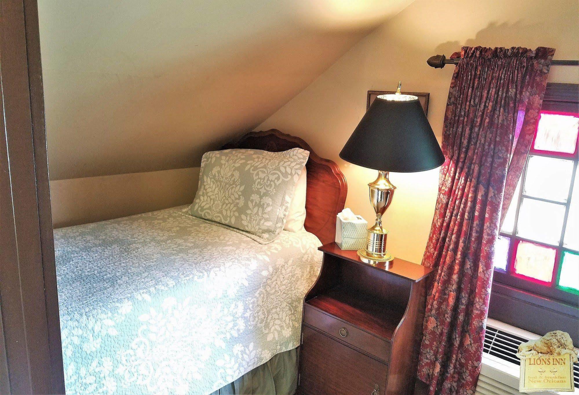 Lion'S Inn Bed And Breakfast New Orleans Exterior photo